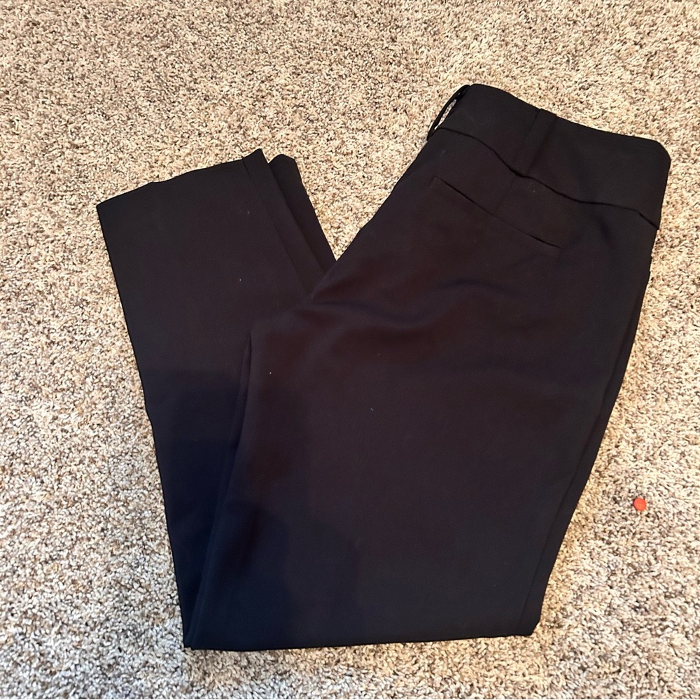 New York & Company Classic Black Trousers NWT Women’s 10